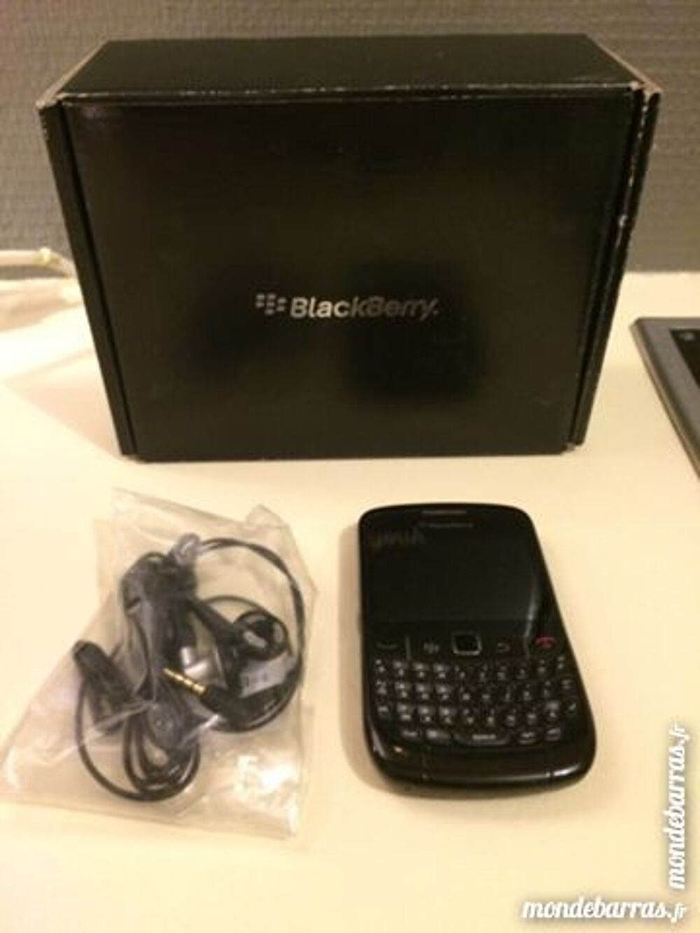 BlackBerry Curve 8520 noir AZERTY Téléphones et tablettes