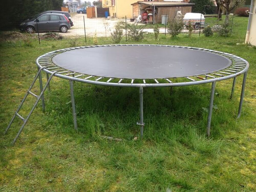 Trampoline 365 cm et &eacute;chelle Sports