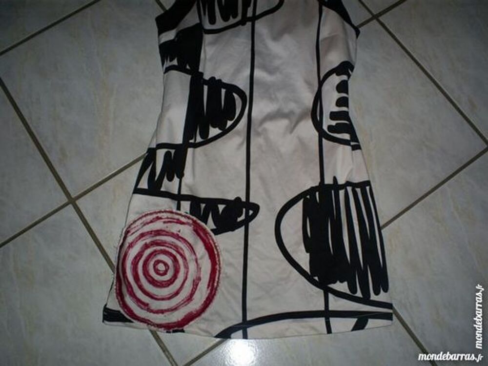 Robe DESIGUAL Taille 36 Vêtements