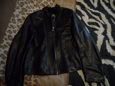 Vtements cuir femme 0 Neuville-en-Ferrain (59)