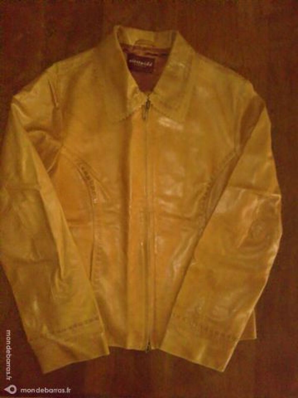 Veste en agneau taille 40 Vêtements