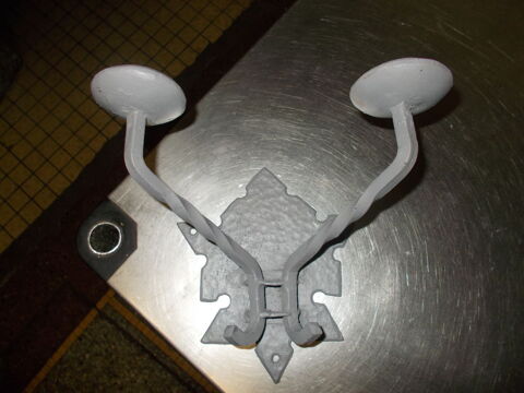 Porte manteaux 2 patres en fer forg 1960 35 Monflanquin (47)