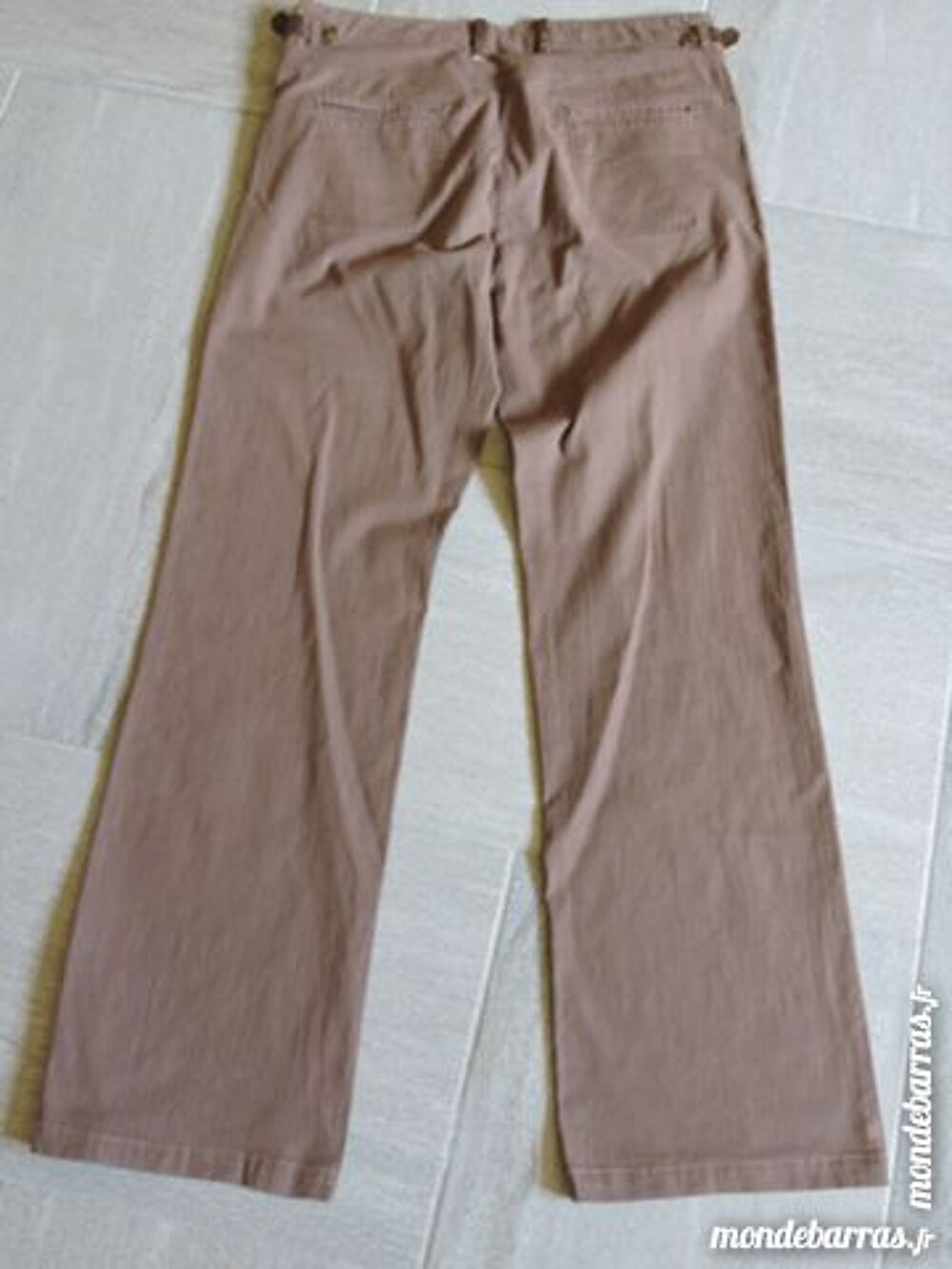 PANTALON LEGER T.40 Vêtements