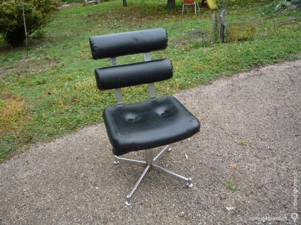 Fauteuil pieds chrom&eacute; design Meubles