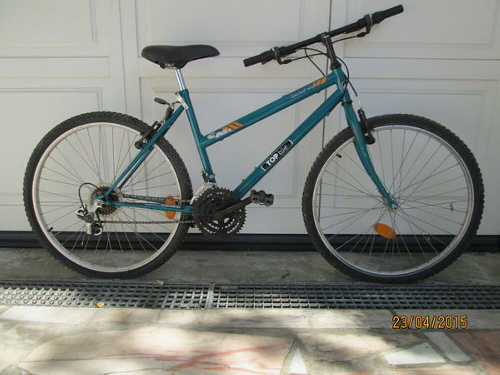 
V.T.T. Mixte couleur bleue Vélos