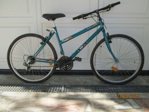 
V.T.T. Mixte couleur bleue 75 Marly-le-Roi (78)