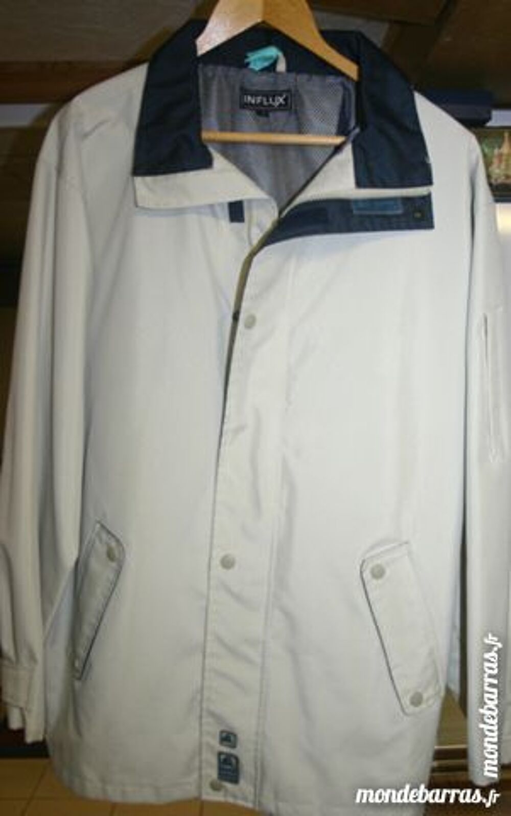 VESTE COUPE VENT TAILLE 3 couleur beige tr&egrave;s clair Vêtements