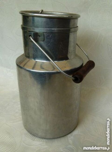 POT � LAIT Ancien en ALU TOURNUS Complet 25 Bois-Colombes (92)