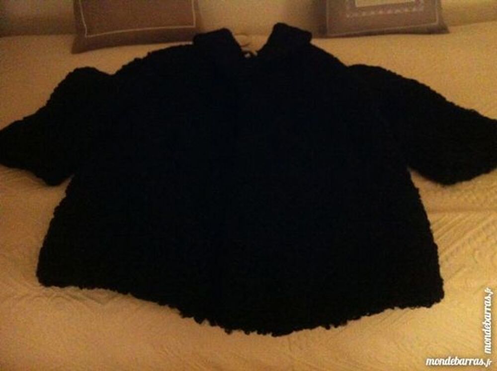 MANTEAU ASTRAKAN NOIR POUR FEMME Vêtements