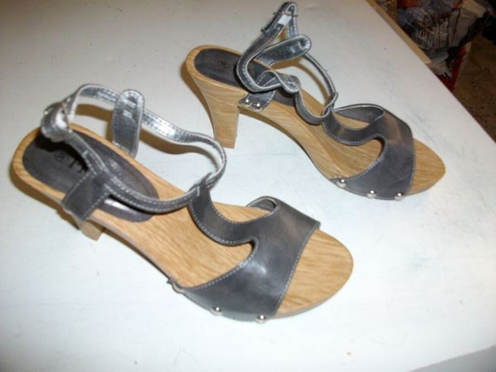 Sandales en sabots Gris pt 38/39 talons 8,5 cm- &agrave; 8  Chaussures