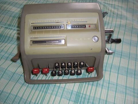 CAISSE ENREGISTREUSE ANCIENNE 40 Challans (85)