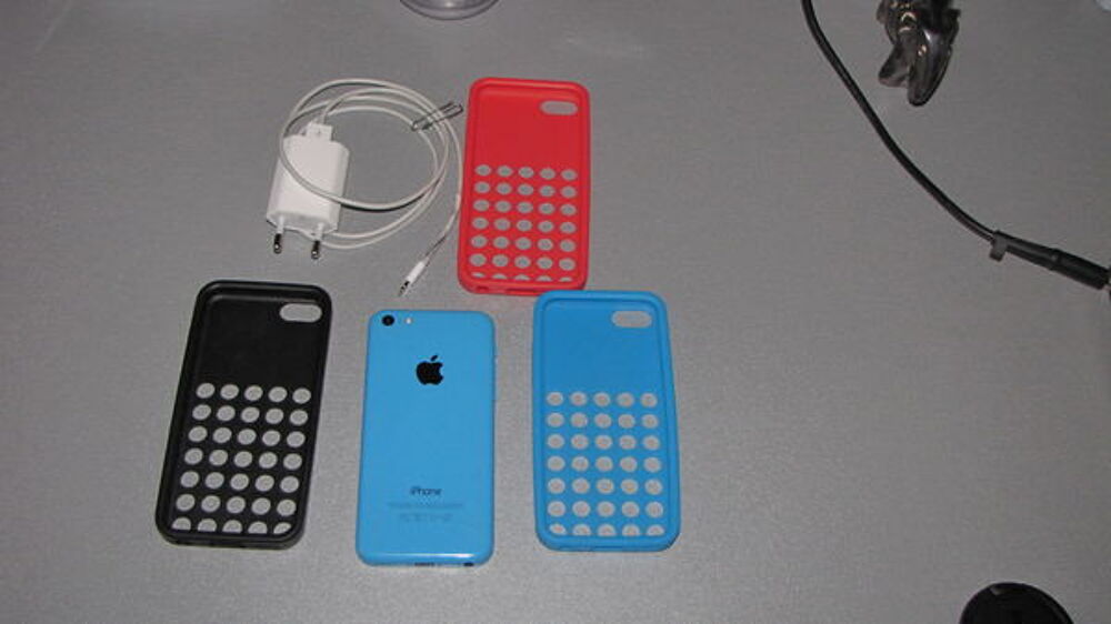 I PHONE 5 C Téléphones et tablettes