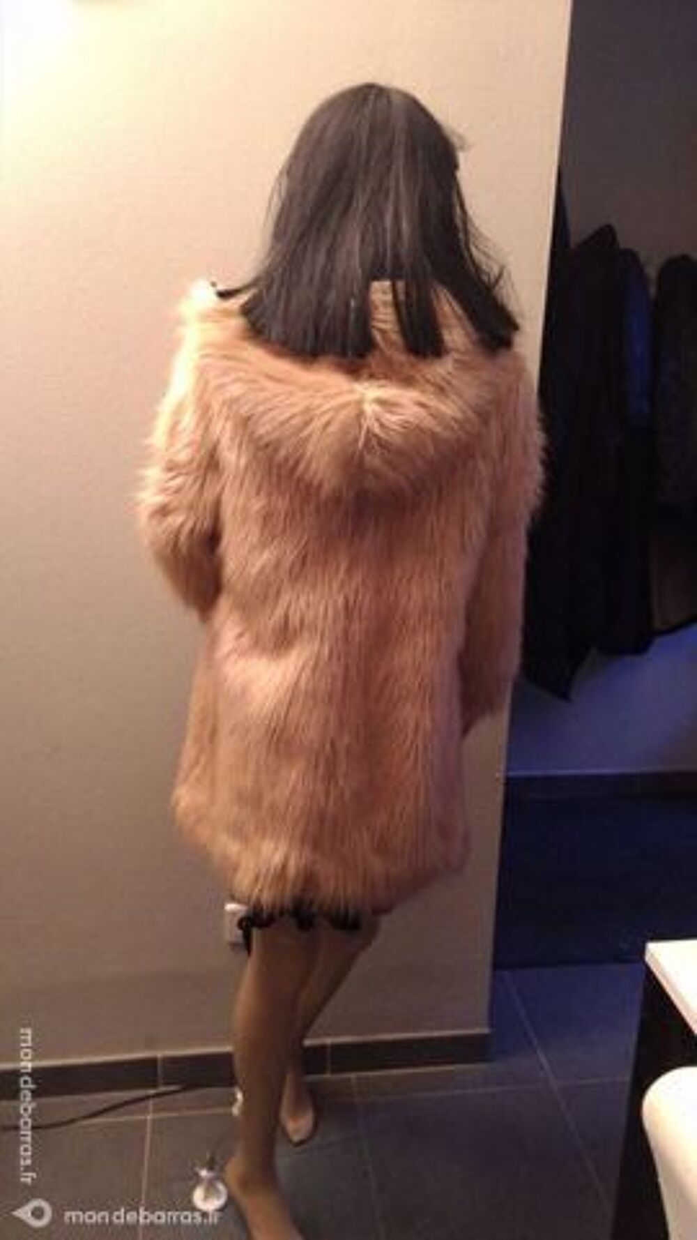 SUPERBE manteau de fourrure beige &agrave; capuche T38 Vêtements