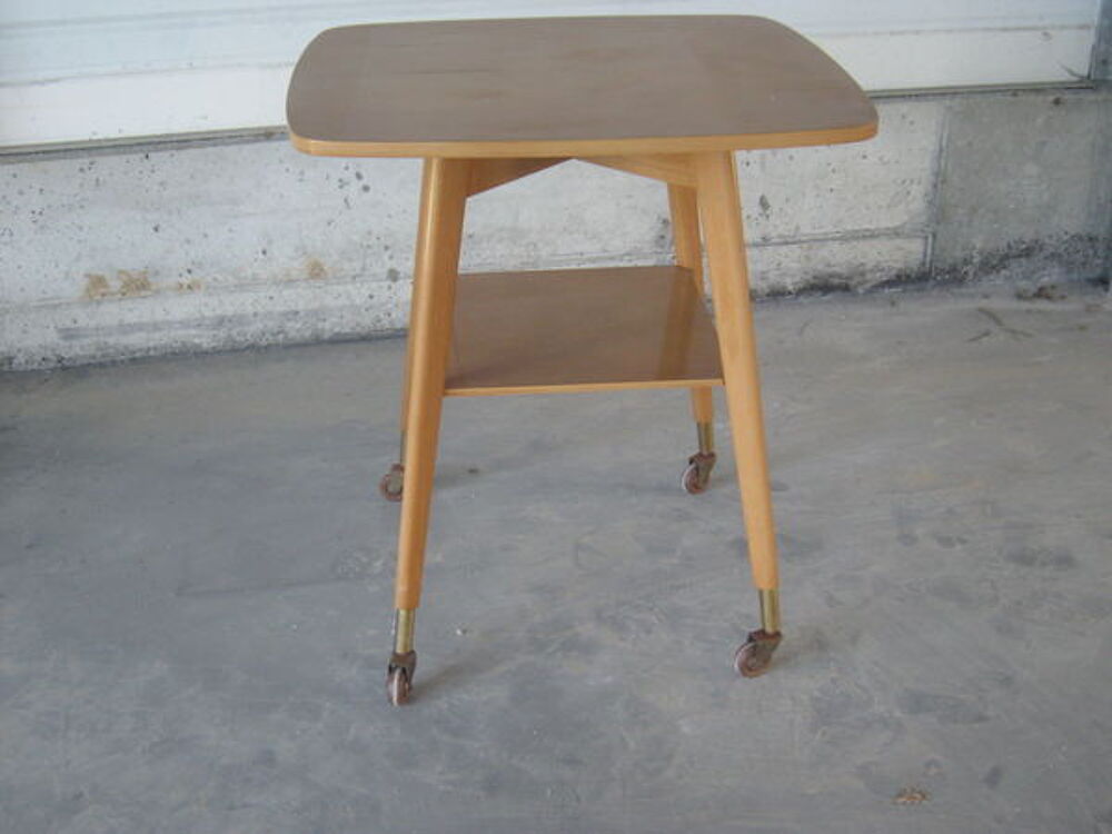 table vintage + table "ann&eacute;es trente" et 2 fauteuils Meubles