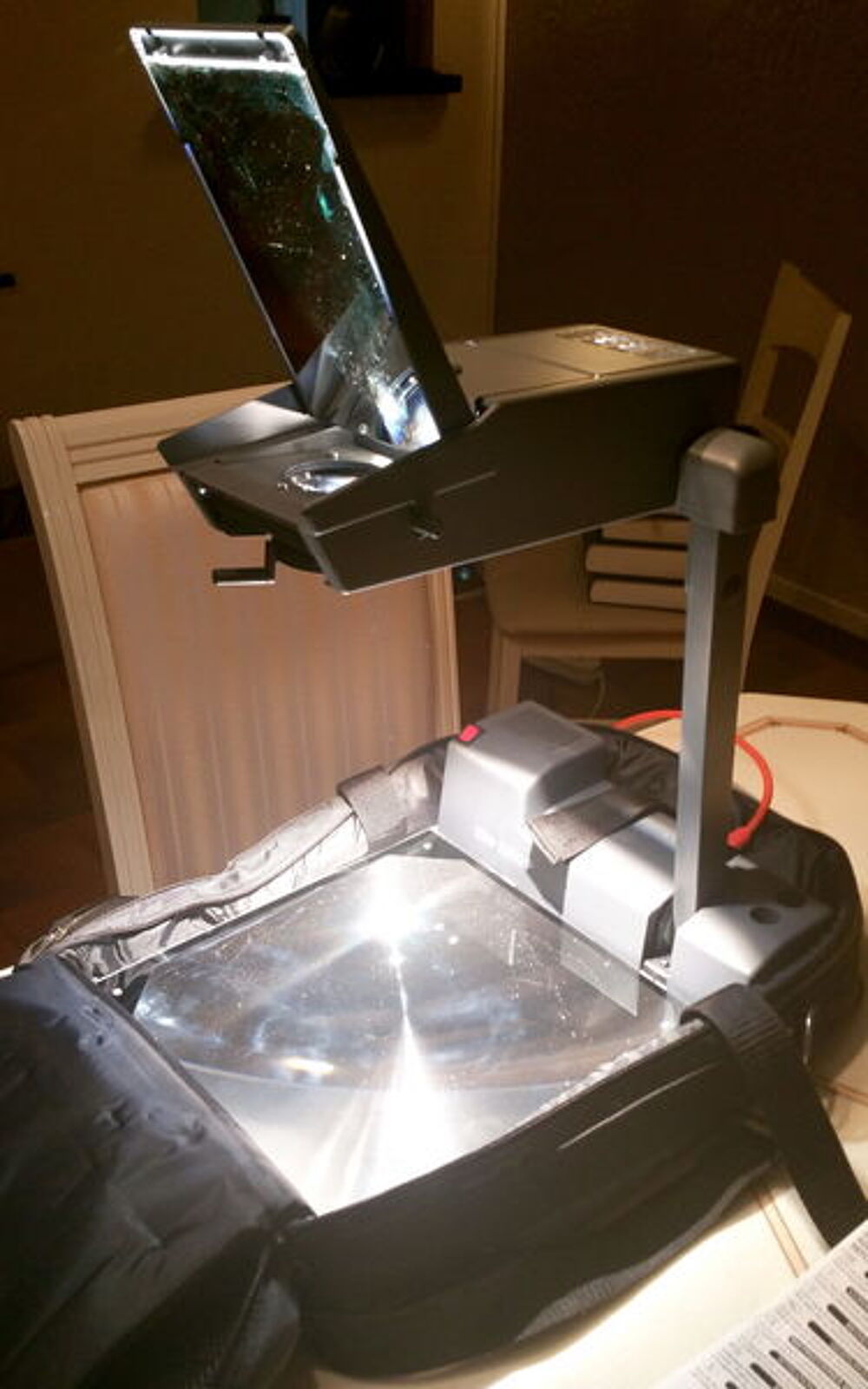 R&eacute;troprojecteur ELITE 2500 P quasi neuf Matériel informatique