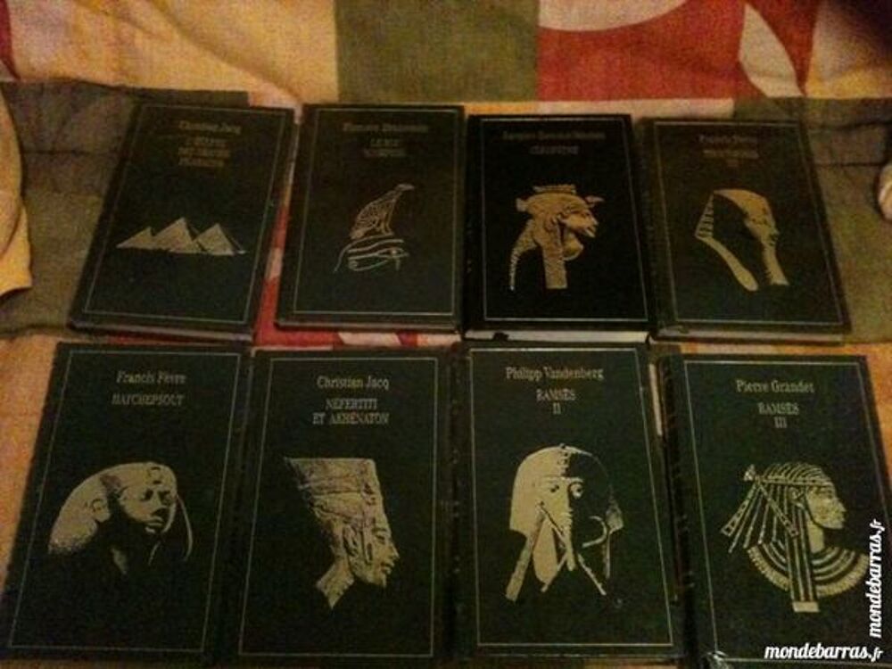 70 livres Agatha Christie, 8 sur l'Egype Livres et BD