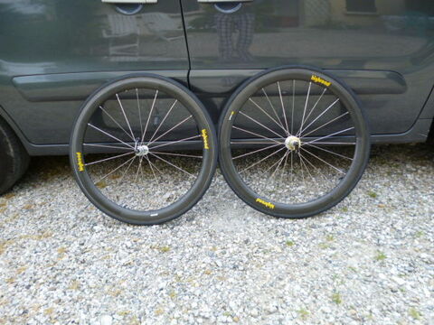 Vente roues ZIPP 303 anne 2010 environ 1000 kilometres 850 Aiguebelette-le-Lac (73)