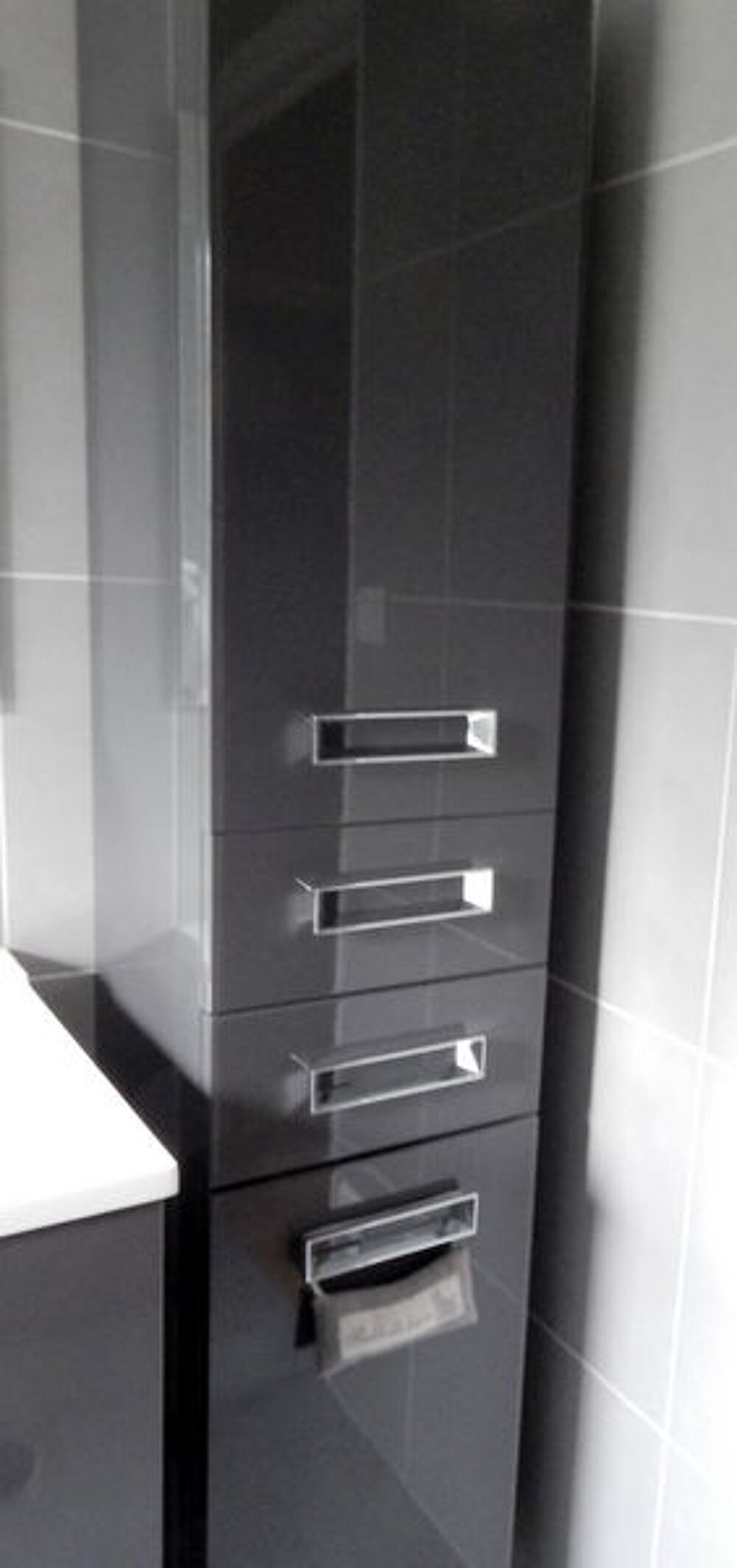 colonne salle de bain Meubles