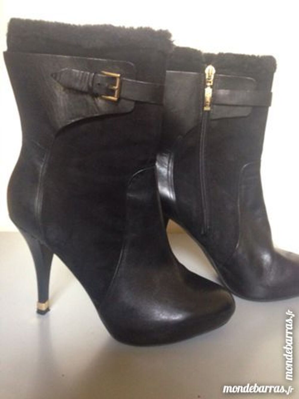 Boots de marque Guess Chaussures