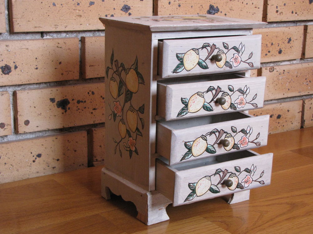 COFFRET &agrave; TIROIRS 