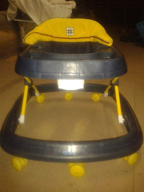 AV 2 trotteurs 10 Fougres (35)