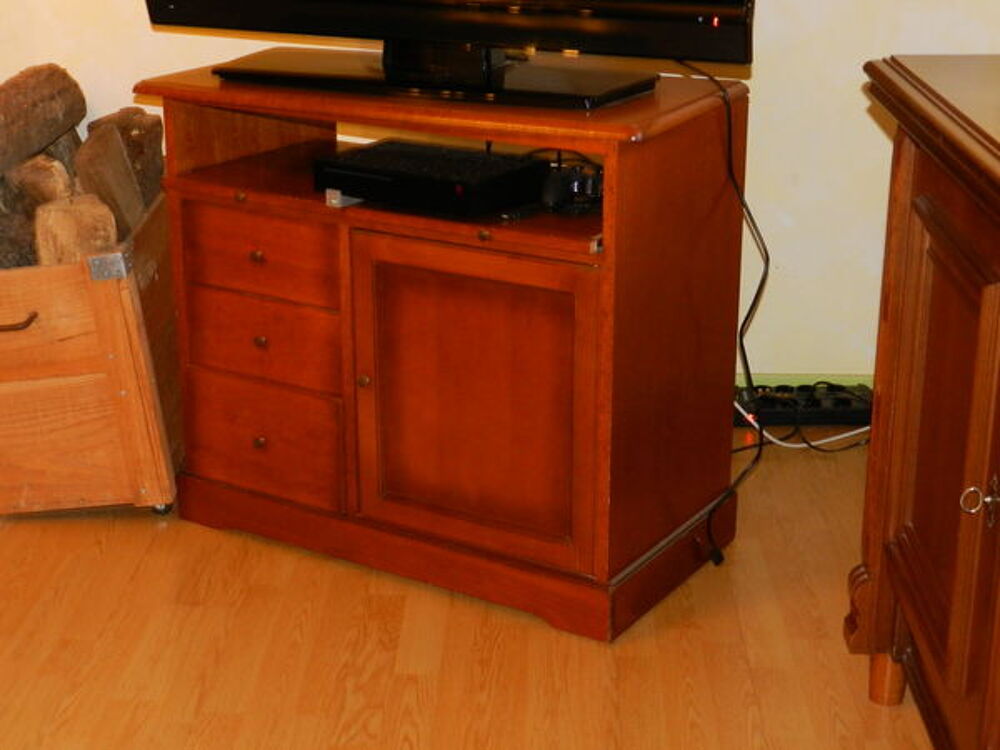 meuble t&eacute;l&eacute; Meubles