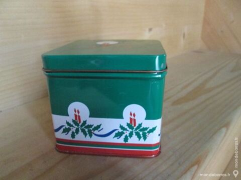 Boite en mtal motif Houx 5 Goussainville (95)