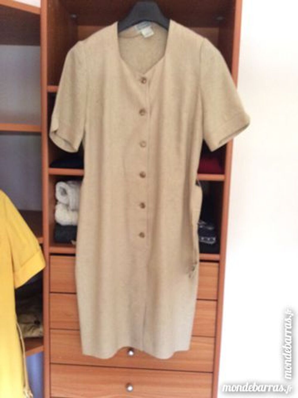 ROBES. DIVERS MODELES Vêtements