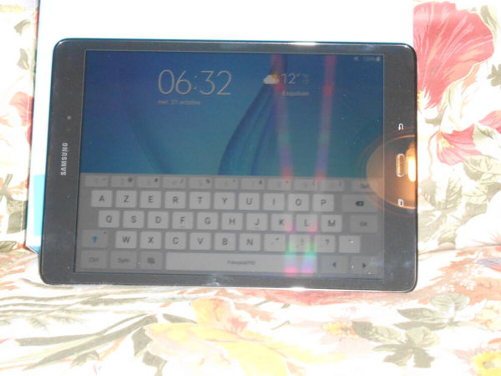 tablette T�l�phones et tablettes