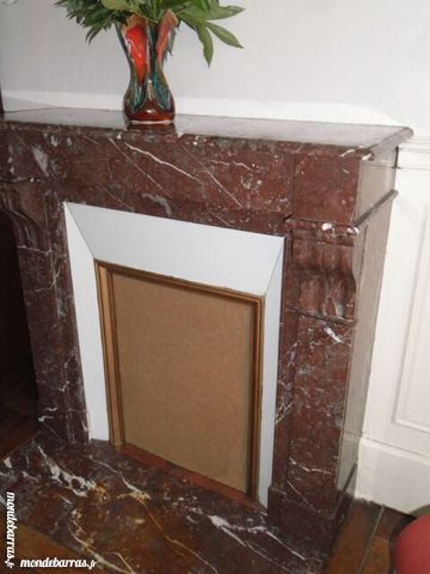 CHEMINEE EN MARBRE BRUN VEINE DE BLANC 550 Mntrol-sous-Sancerre (18)