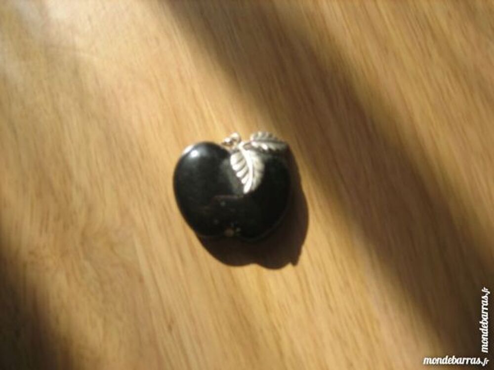 PENDENTIF Bijoux et montres