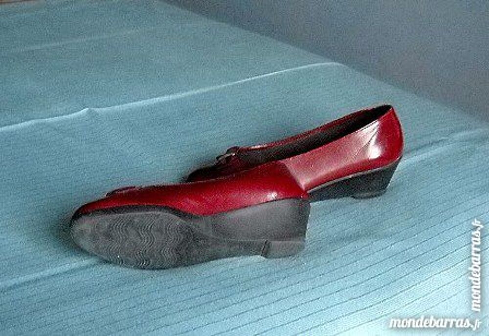 Escarpins &agrave; talon compens&eacute; bordeaux Chaussures