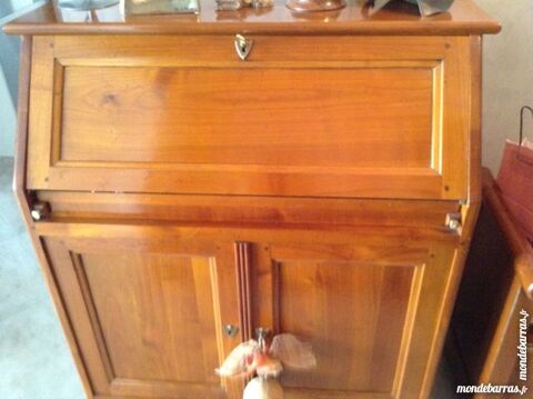 Secr�taire en merisier 460 Tours (37)