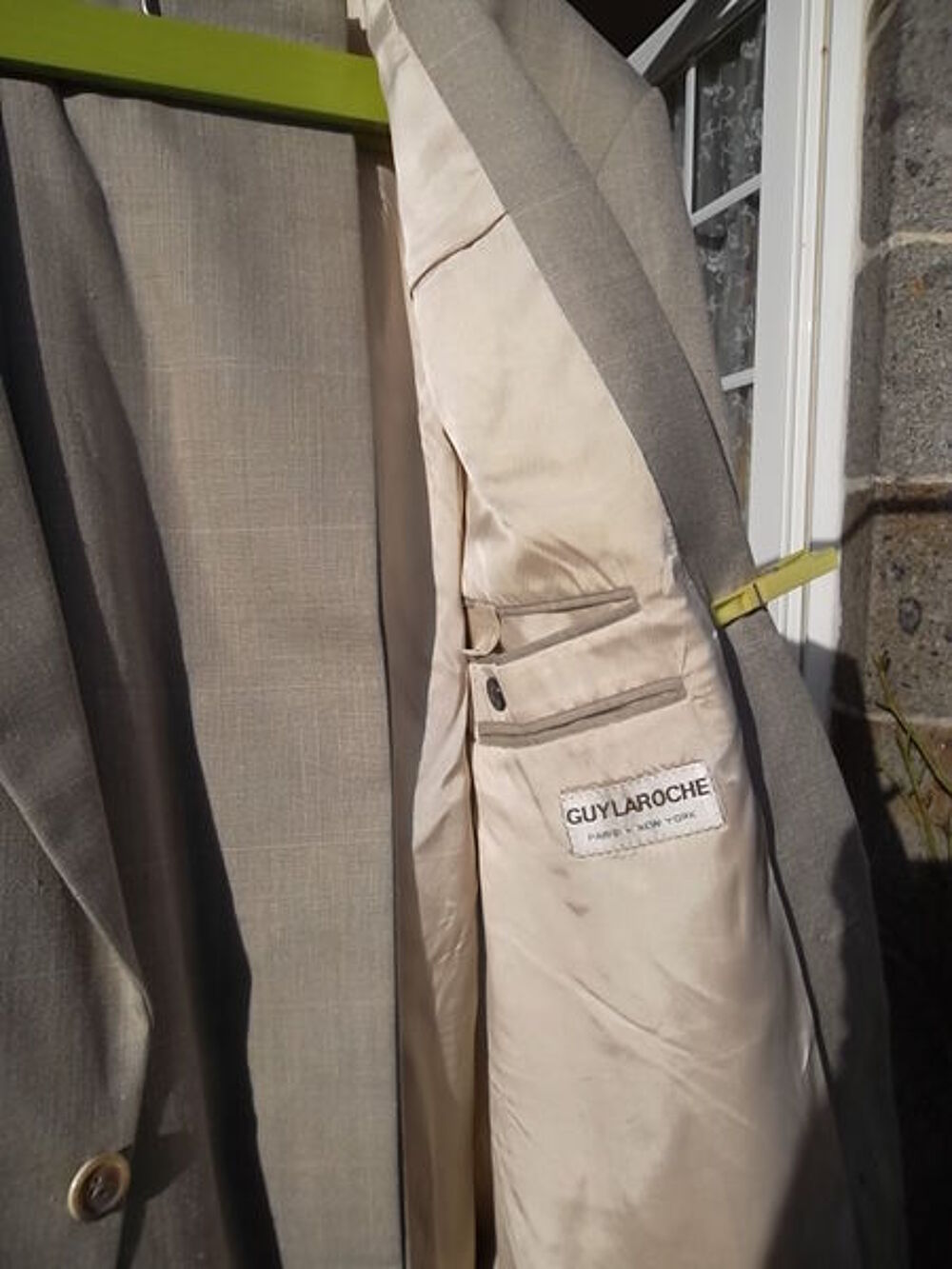 Costume GUY LAROCHE Vêtements