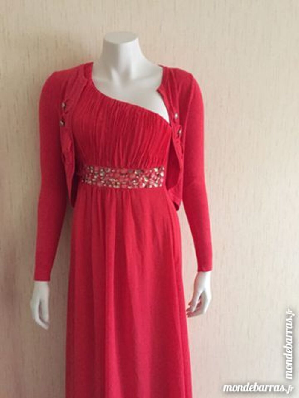 TRES ROBE DE SOIREE DE MARQUE Vêtements