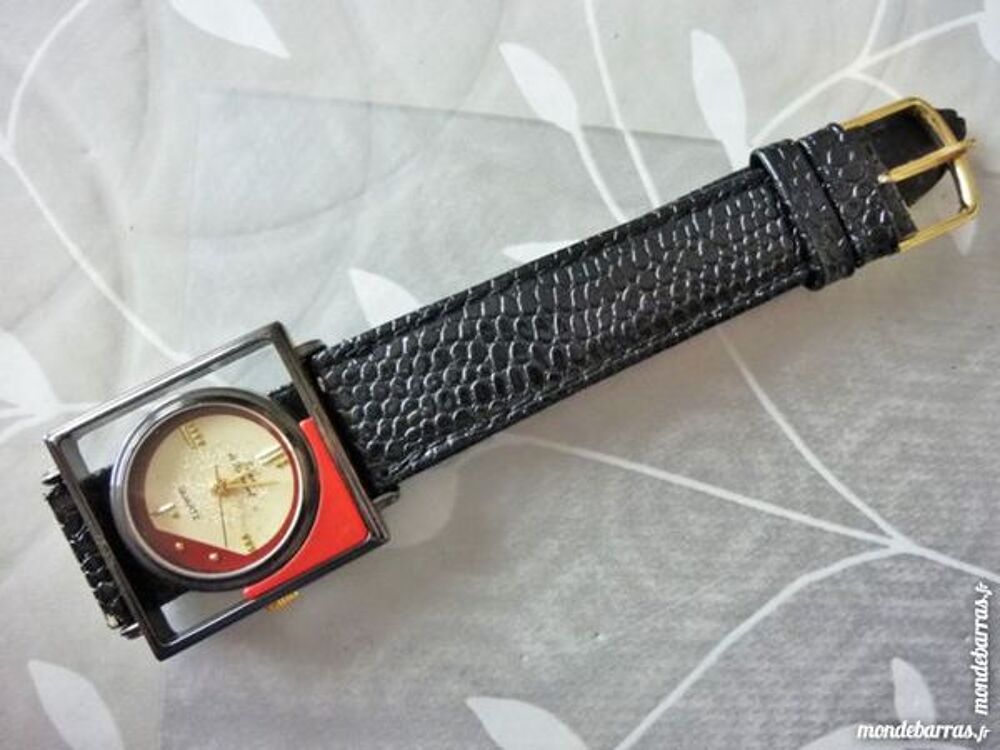 G&eacute;rard de R&eacute;aumont montre dame carr&eacute;e GDR0002 Bijoux et montres