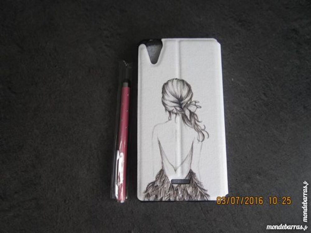 Etui portable Wiko neuf Téléphones et tablettes