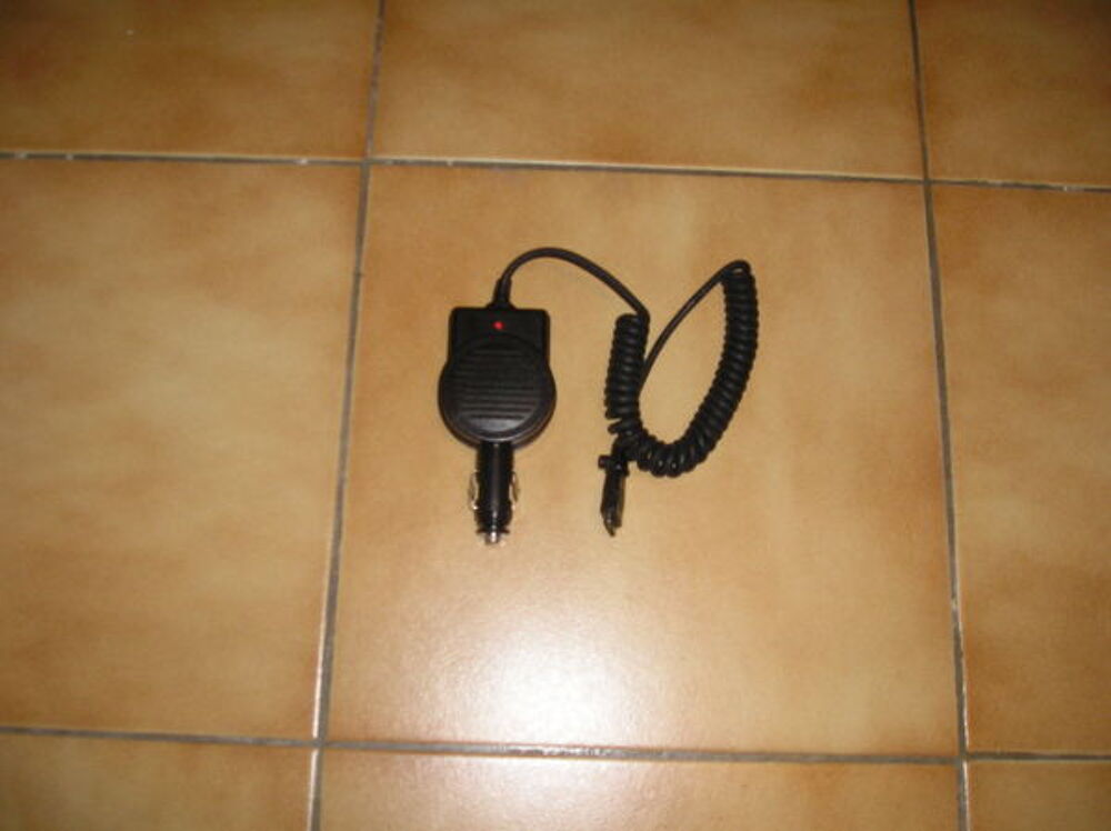 kit main libre voiture pour motorola - bosch - bouygues etc Tlphones et tablettes