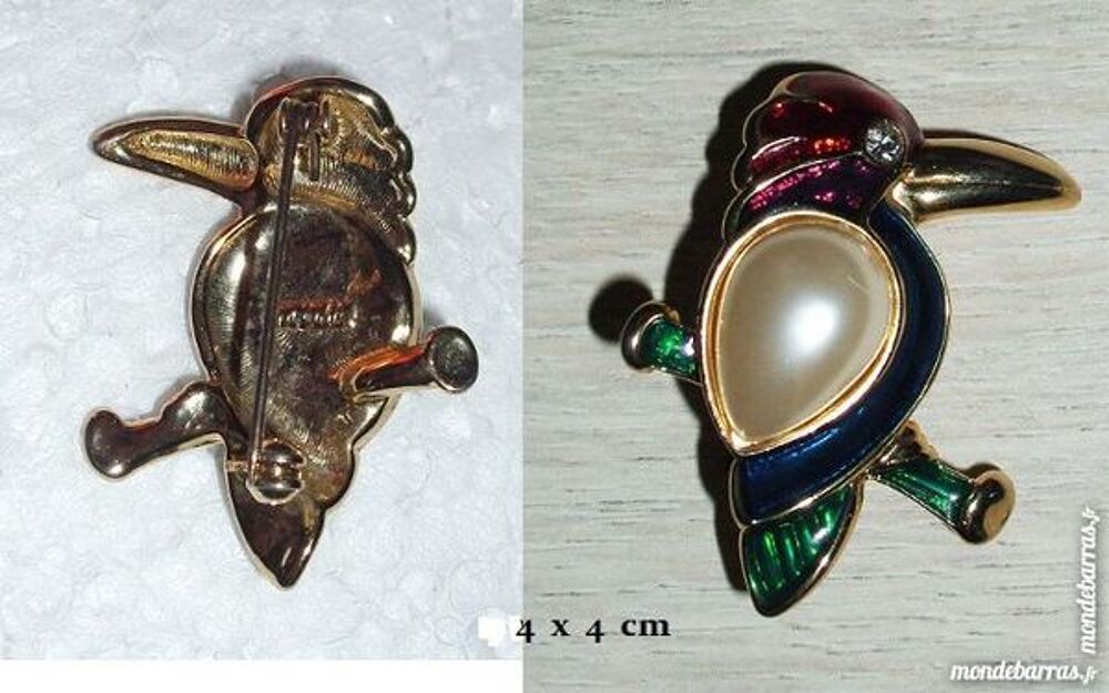 Deux broches oiseaux style ART DECO Bijoux et montres