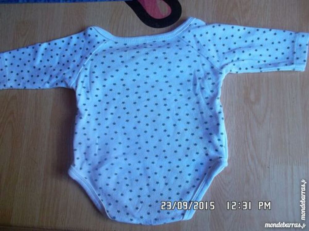 body blanc &eacute;toiles*juste 0.50 cts*kiki60230 Vêtements enfants