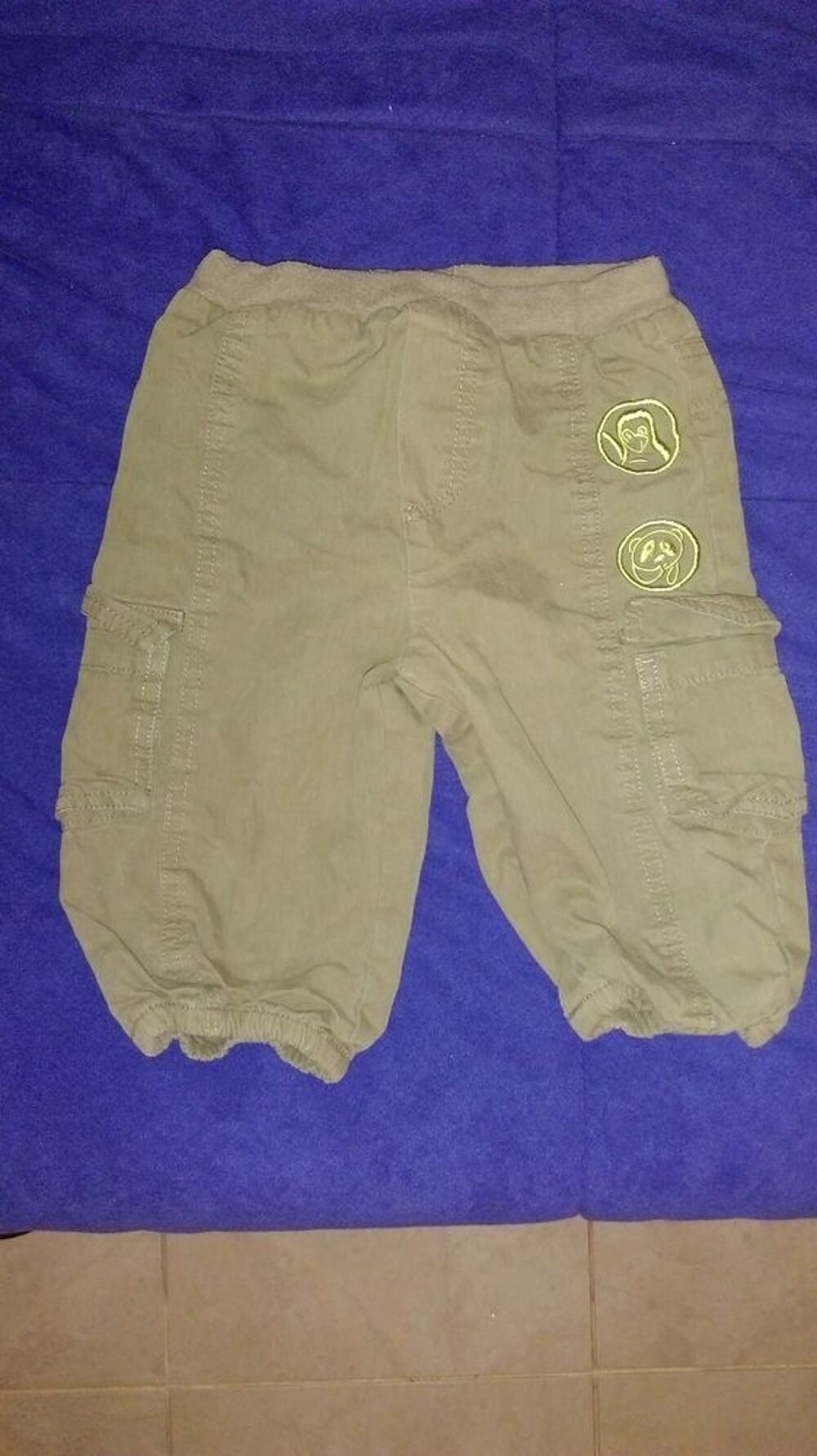 Pantalon gar&ccedil;on gar&ccedil;on tout compte fait 12 mois bon &eacute;tat Puériculture