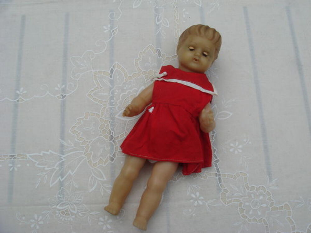 Poup&eacute;e ancienne 