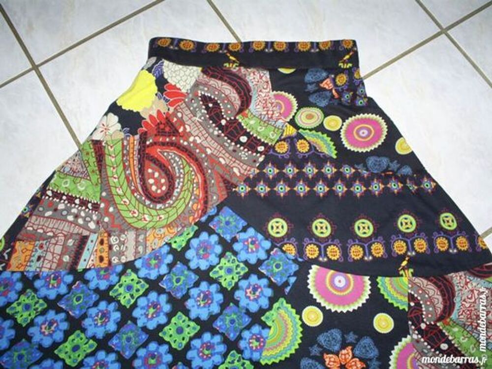 Jupe DESIGUAL Taille 40 Vêtements