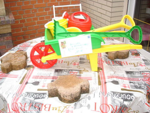 jeux enfants brouette 0 Beuvry (62)