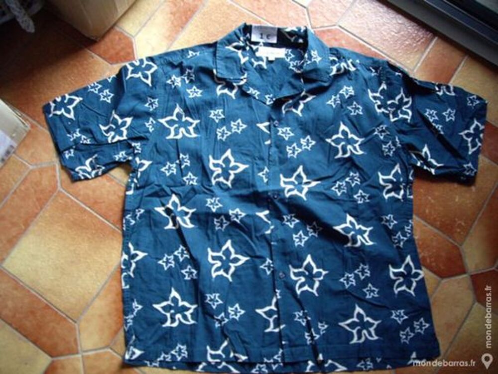 Chemises Homme manches courtes T43/44 ou TXL Vêtements