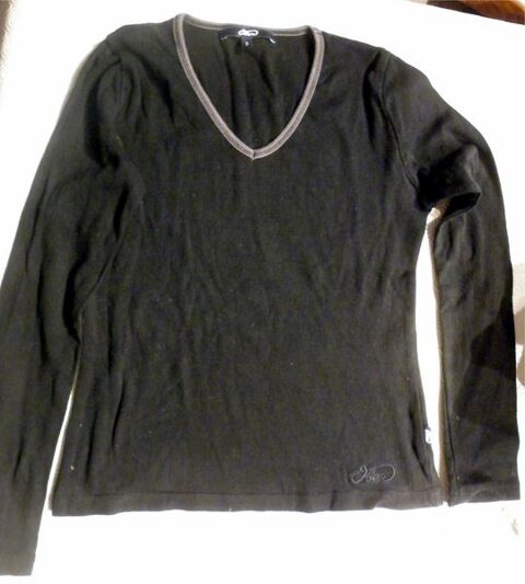 tshirt ts noir col gris 3 Viriat (01)