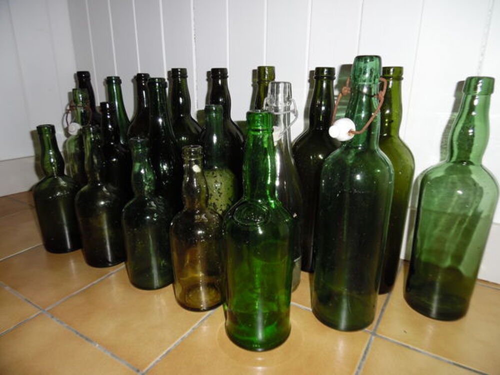 Bouteilles anciennes 