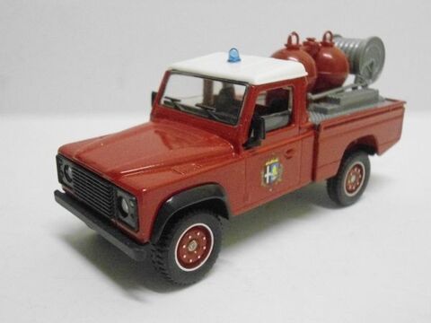 Land Rover 110 sph�res 14 Follainville-Dennemont (78)