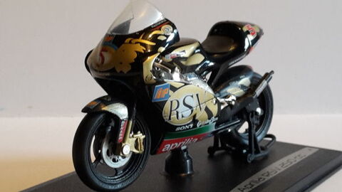 Moto APRILIA RSV 250cc - Marco Melandri 8 Follainville-Dennemont (78)