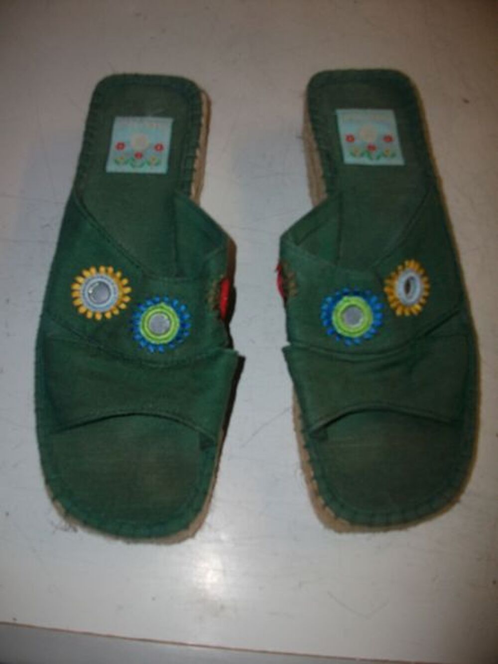 Mules en espadrilles Vert Sapin pt 38 &agrave; 3,50 € Chaussures